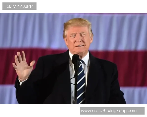 姚明曾对身边人产生深刻不信任感怀疑他人暗藏圈套的心理历程